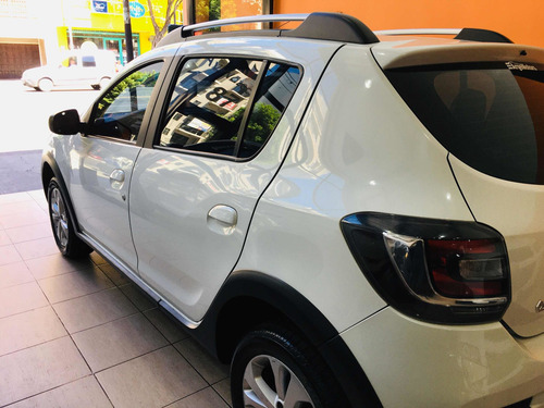 Imagen 6 de 22 de Renault Sandero Stepway 2016 1.6 Dynamique 105cv Argemotors