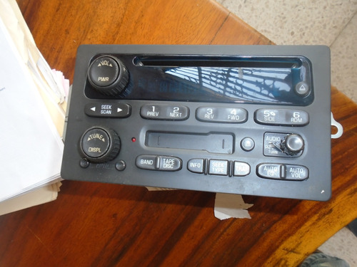 Vendo Radio Cassette Cadilac Escalade, Año 2004, # 12244939