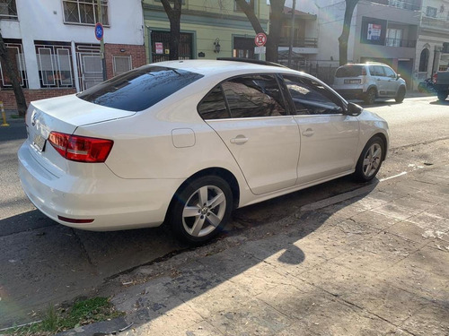 Volkswagen Vento 2.5 Luxury 170cv 2015