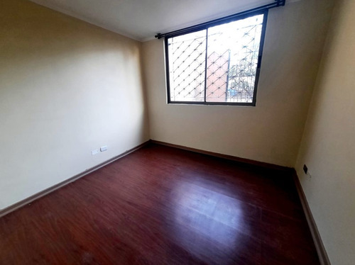 Departamento Con Patio A Dos Cuadras De Metro, Independencia