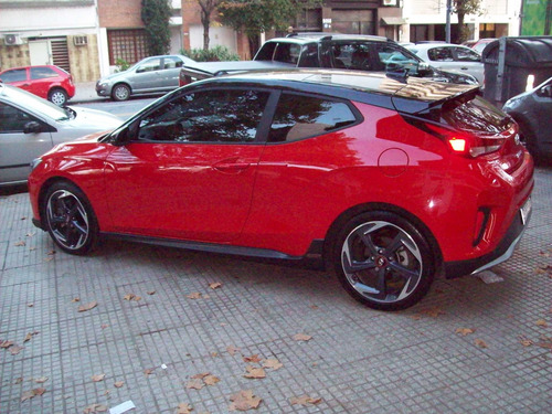 Hyundai Veloster 1.6 6at 130cv