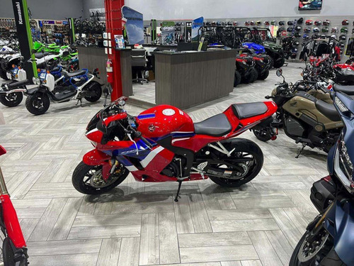 Imagen 2 de 2 de Honda Cbr600 Rr