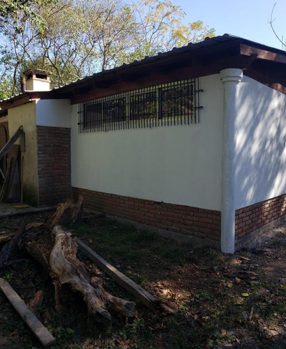 Casa En Venta - 3 Dormitorios 1 Baño - Cochera - 7.186mts2 - Moreno