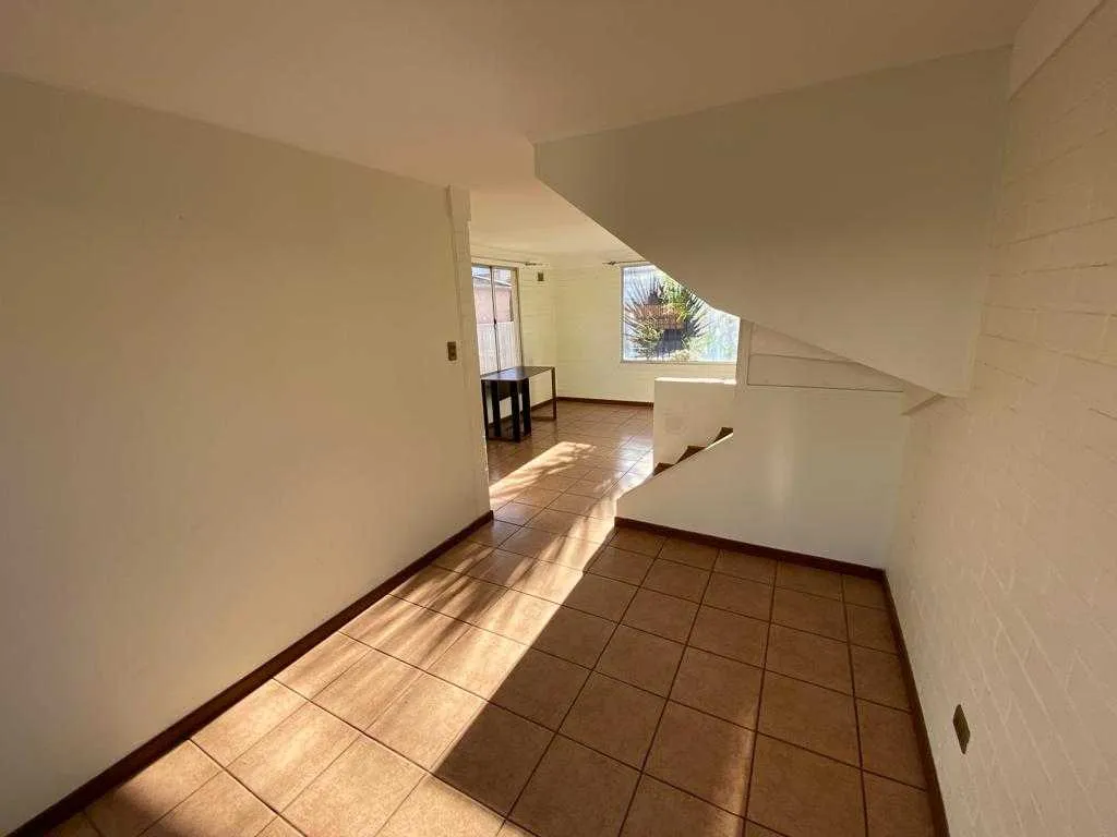 Imagen 2 de 26 de Encantadora Casa Familiar Con Jardín (177775)