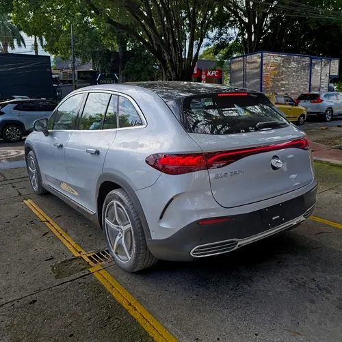 Mercedes-Benz Clase Eq Eqe Suv 350+
