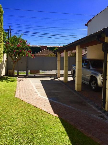Hermosa Casa En Bella Vista.