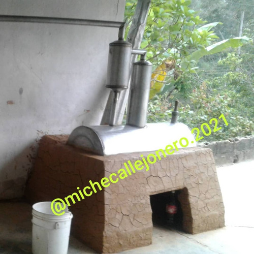 Imagen 2 de 2 de Alambique Destilador