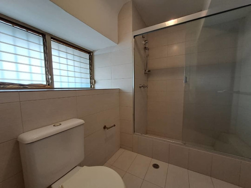 Imagen 21 de 28 de Se Vende Casa 264m2 5h+s/5b/4p Colinas De Santa Monica 6191