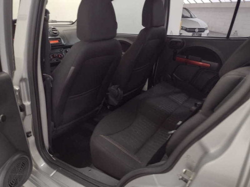 Imagem 13 de 15 de Fiat Uno Sporting 1.4
