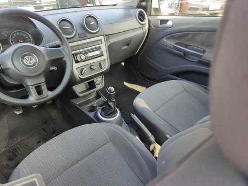 Imagem 11 de 15 de Volkswagen Voyage 1.0 2014