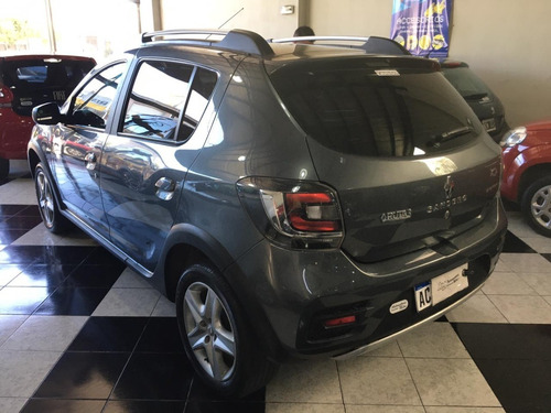 Renault Sandero Stepway Expression 1.6 C/gnc De 5ta