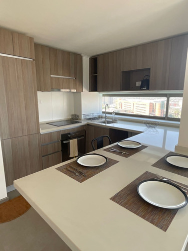 Arriendo 2d+2b Semi Amoblado Vicuña Mackenna 3756 Macul
