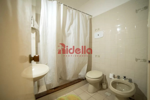 Venta De Apartamento 2 Dormitorios En Península, Punta Del Este