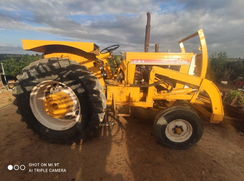 Imagem 1 de 5 de Trator Cbt 2500