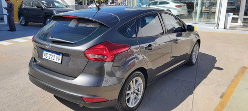 Imagen 4 de 12 de Ford Focus 5p 1.6l N Mt S 2018