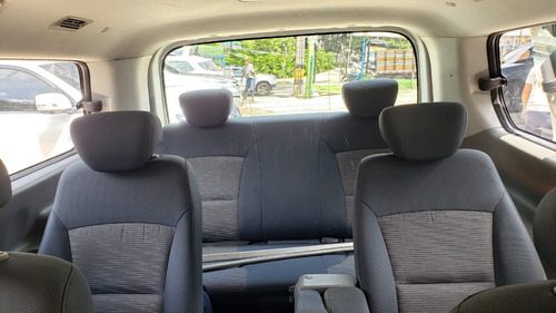 Hyundai Starex H1 Microbus