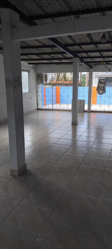 Vende-se Uma Casa Térreo E Primeiro Andar, Em Pernambués