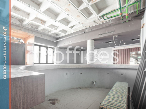 Renta De Local Comerciales De 303.78 M2 Al Poniente De San Pedro