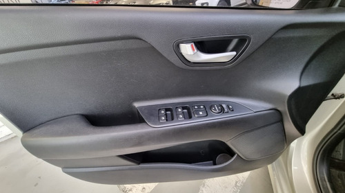Imagen 16 de 25 de Kia Rio Sx 1.6 At 2018 Forestcar Balbin (a.l) #5