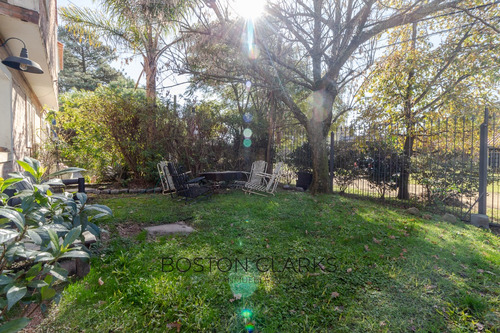 Casa En Venta En El Pinar De Tres Dormitorios Con Garage Y Amplio Patio