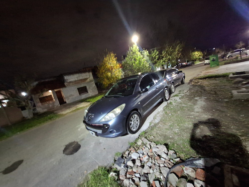 Peugeot 207 1.6 Sedan Xt Premium