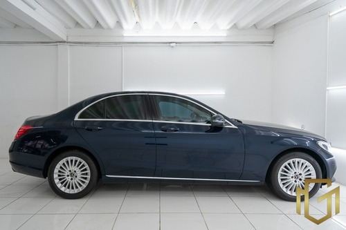 Imagem 8 de 15 de Mercedes 180 Cgi 1.6 Exclusive 2018 Azul