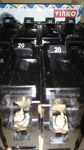 Breakers De Empotrar 1 X 20 Amp. - 152731