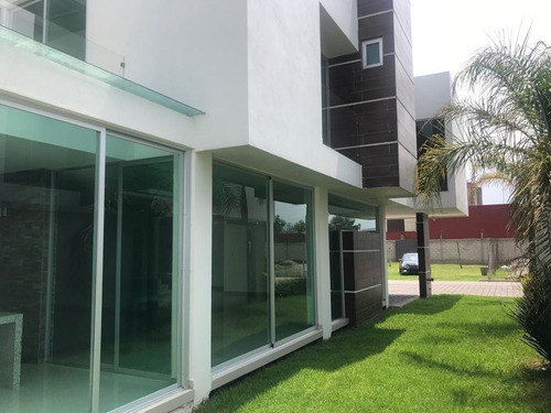 Imagen 3 de 30 de Moderna Casa En Venta En Exclusivo Residencial En Metepec