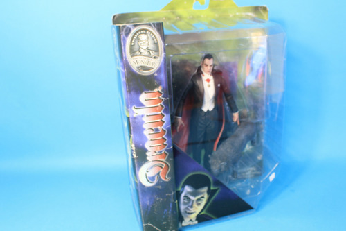 Dracula Universal Monsters Diamond Select (Usado)