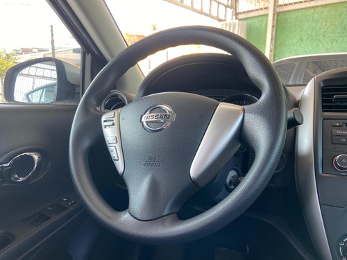 Nissan Versa 1.6 16V FLEXSTART SV 4P XTRONIC