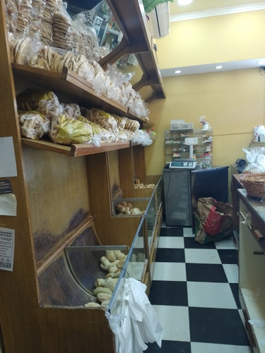 Imagen 7 de 24 de Excelente Local En Funcionamiento (panadería C/fabricación) + Chalet 4 Amb - Hurlingham (w Morris)
