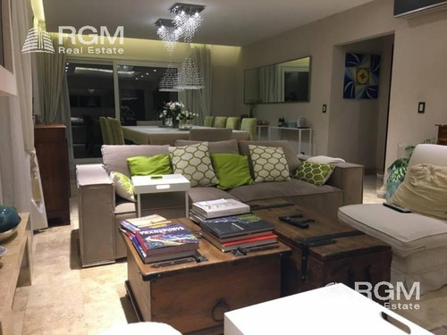 Imagen 9 de 11 de Venta De Moderna Casa Al Lago
