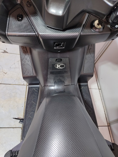 Imagem 3 de 8 de Kymco Downtown 300i 2018