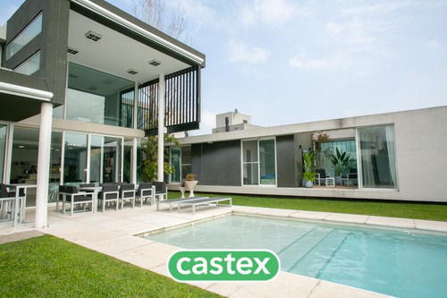Moderna Casa En Venta En Terravista, General Rodriguez