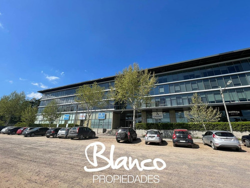 Imagen 20 de 26 de Blanco Propiedades - Excelente Studio En Venta En Edificio Agora Iii - Pilar