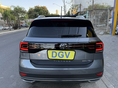 Volkswagen T-Cross 1.4 250 TSI TOTAL FLEX HIGHLINE AUTOMÁTICO
