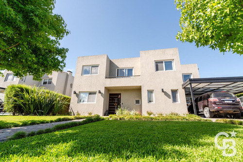 Venta - Casa 6 Ambientes - Suite En Planta Baja - Noreste - Barrio Privado Ayres Plaza