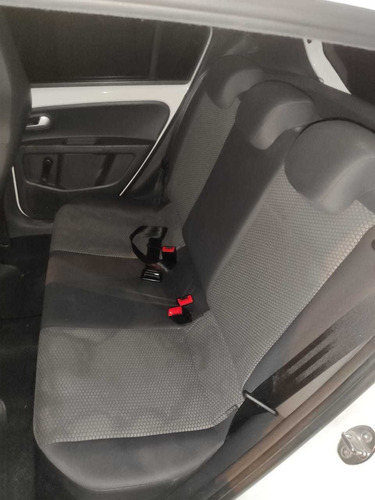 Imagem 7 de 8 de Volkswagen Up! 2017 1.0 Track 5p