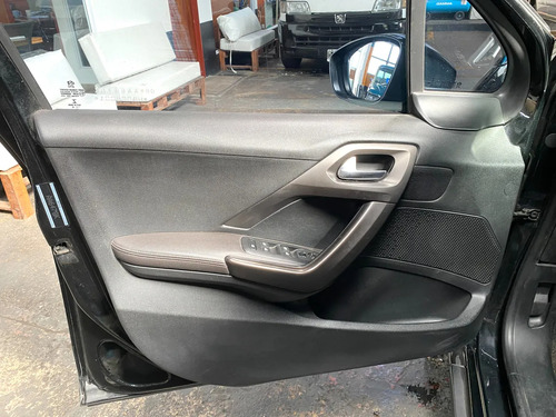 Peugeot 2008 1.6 Feline