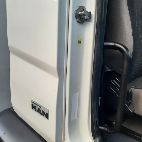 Imagem 7 de 15 de Volkswagen 13190 Constellation