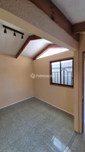 Casa En Arriendo De 4 Dorm. En Maipú