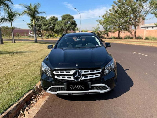 Imagem 2 de 15 de Mercedes-benz Gla 200 1.6 Cgi Style 16v Turbo 4p 2018