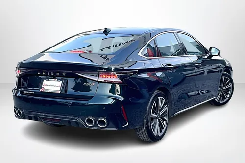 Chirey Arrizo 8 LO 1.6T LUXURY AT
