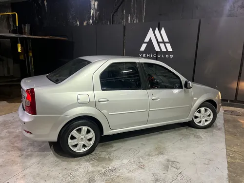 Renault Logan 1.6 Dynamique Fii
