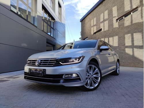 Volkswagen Passat 2.0 Tsi R-line 220cv