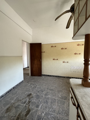 Departamento De 4 Amb Con Cochera Y Fondo Libre - Ramos Mejía Sur
