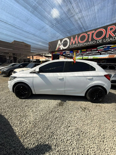 Chevrolet Onix 1.4 Ltz 5 p