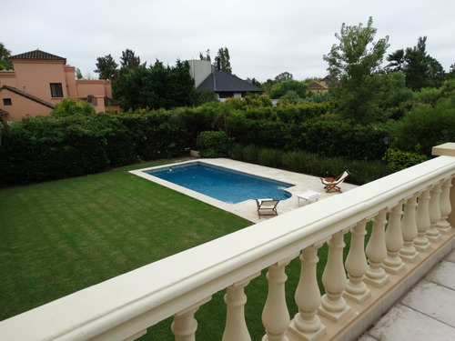Casa En Laguna Del Sol