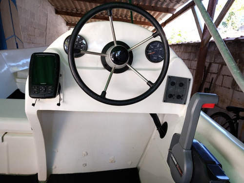 Imagem 6 de 12 de Lancha Artsol A560 Motor Yamaha 40 Hp Comando A Distancia