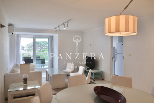 Imagen 3 de 16 de Apartamento En Venta De 2 Dormitorios Y Medio En Playa Brava Punta Del Este